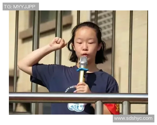 女主与原创足球明星的浪漫之旅在绿茵场上绽放爱的火花